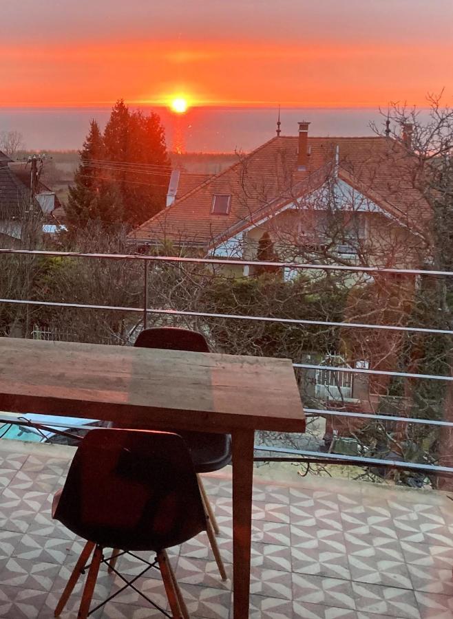 Hello Balaton Apartment Alsoors Luaran gambar