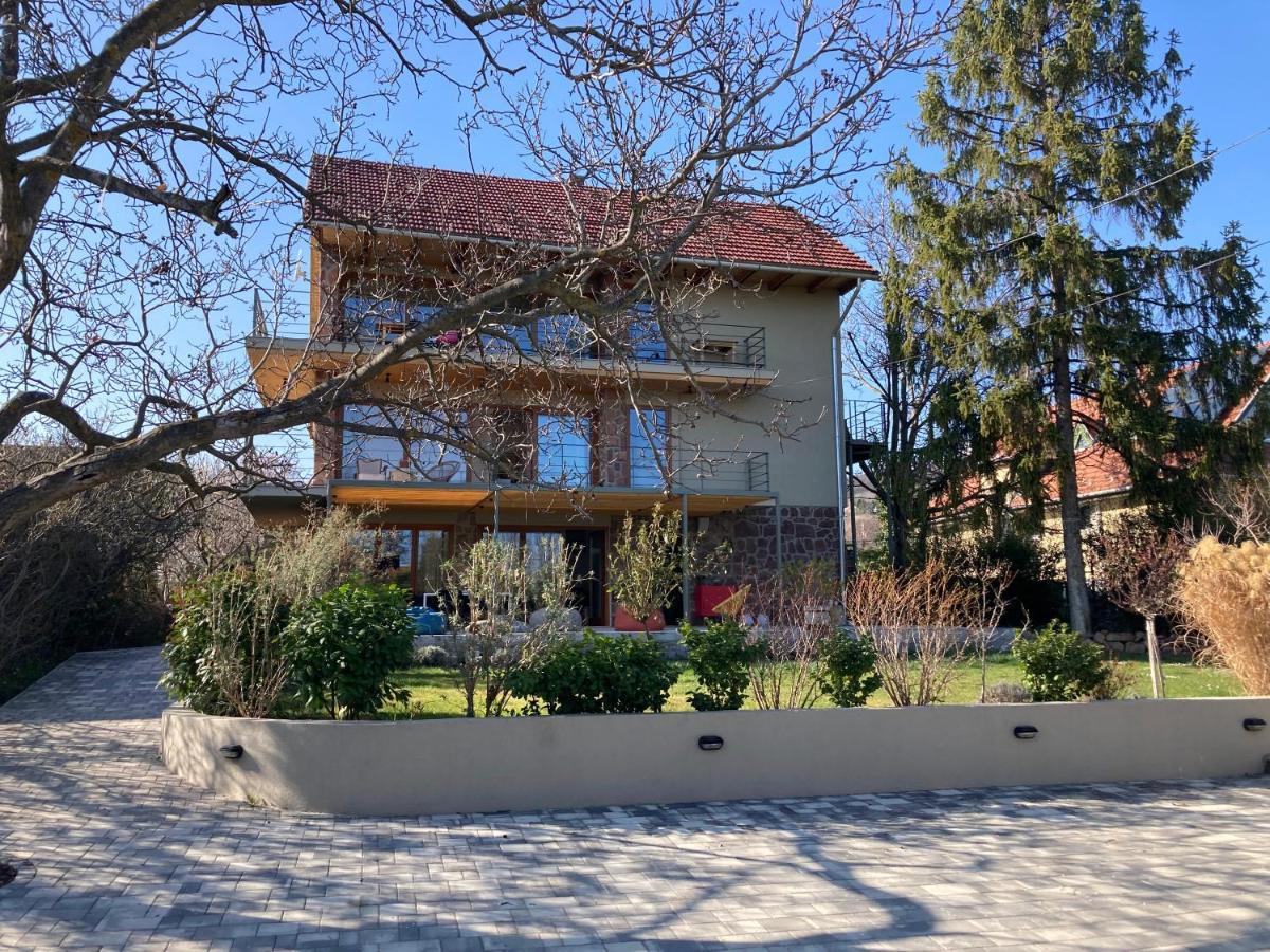 Hello Balaton Apartment Alsoors Luaran gambar