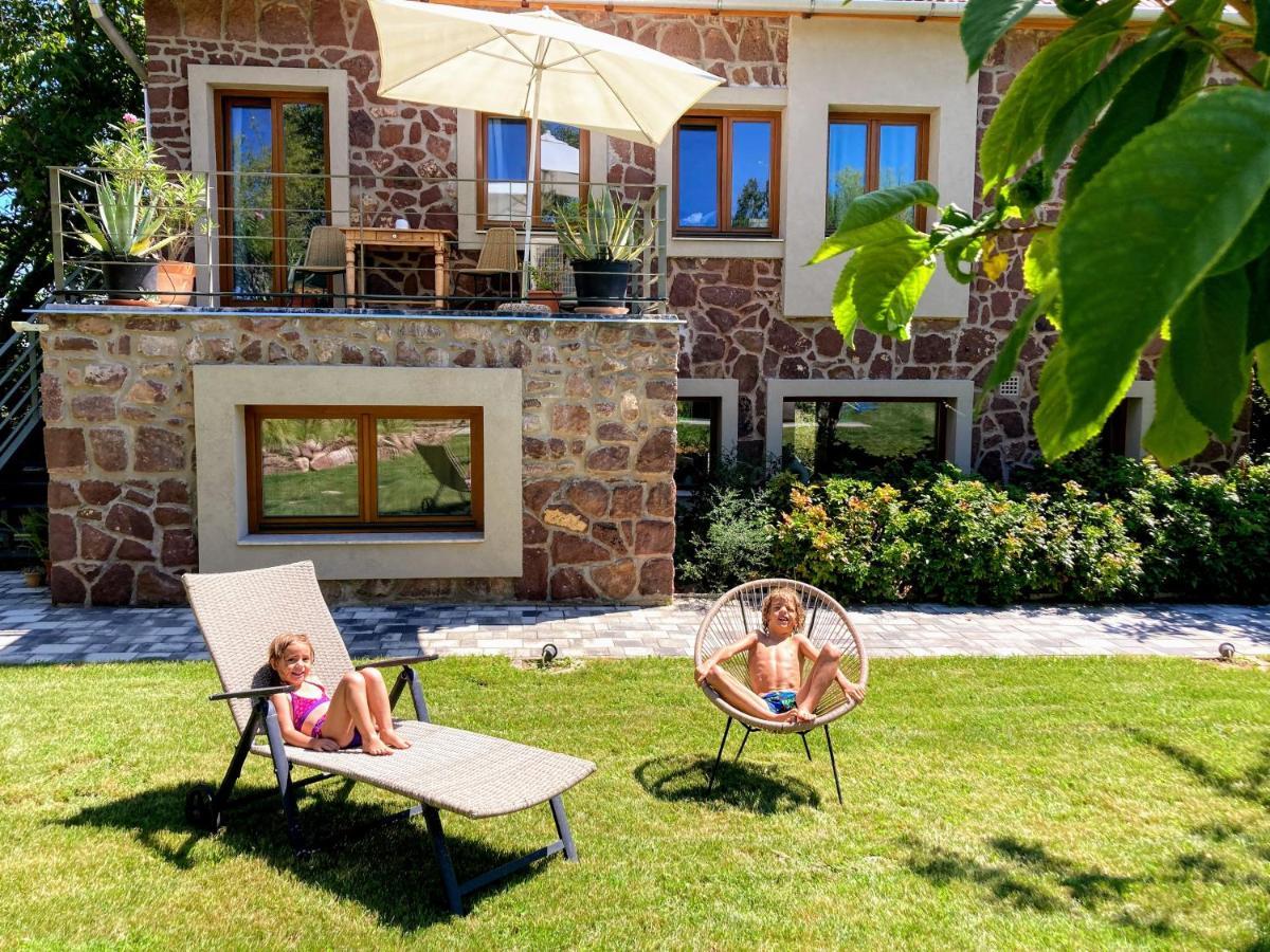 Hello Balaton Apartment Alsoors Luaran gambar
