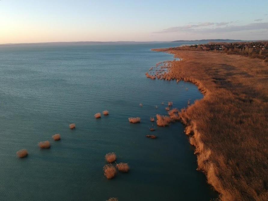 Hello Balaton Apartment Alsoors Luaran gambar